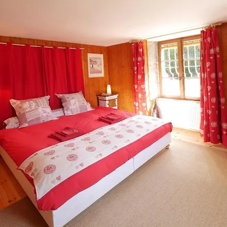 Domaine De Bellevue Du Mont Poupet Holiday home Marnoz